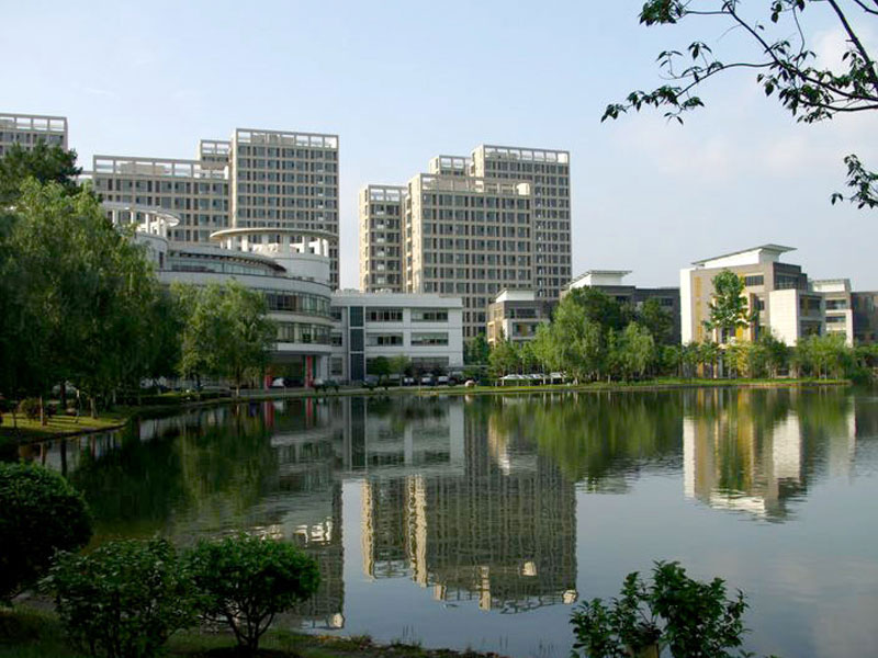 光谷軟件園環湖而建-1